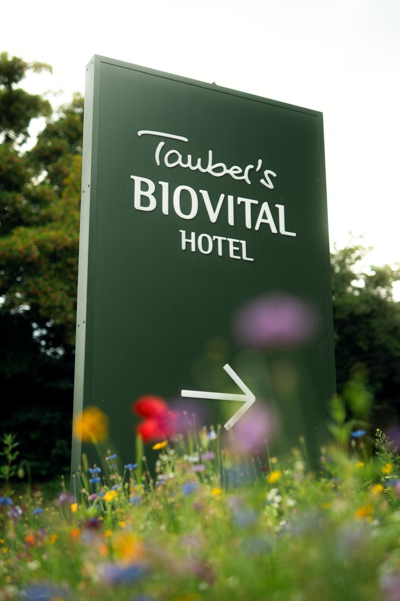 Taubers Bio Vitalhotel Chienes Exterior photo